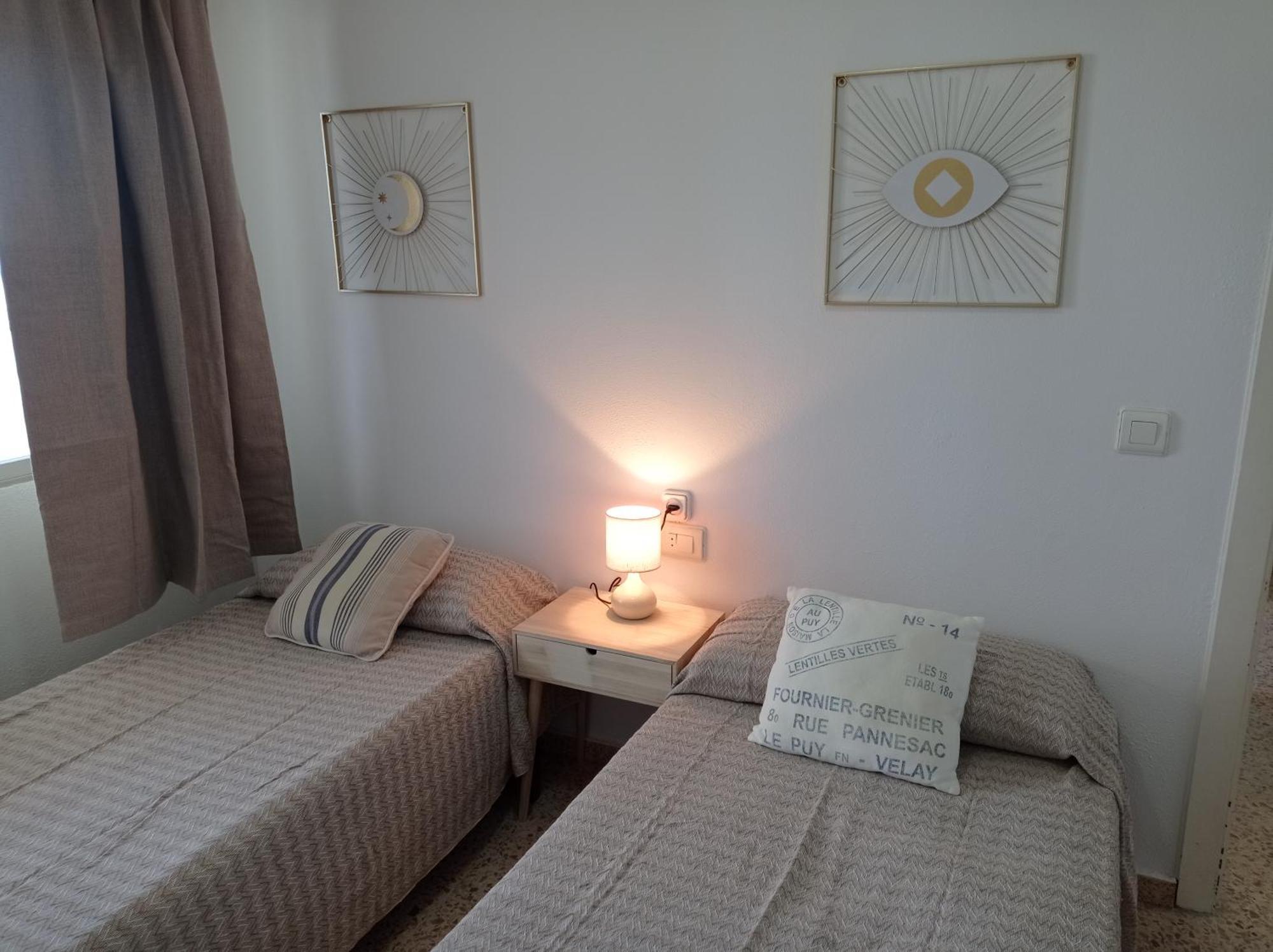 Apartamentos Infante Primera Linea - Solo Familias Serviplaya Playa de Gandia Rum bild